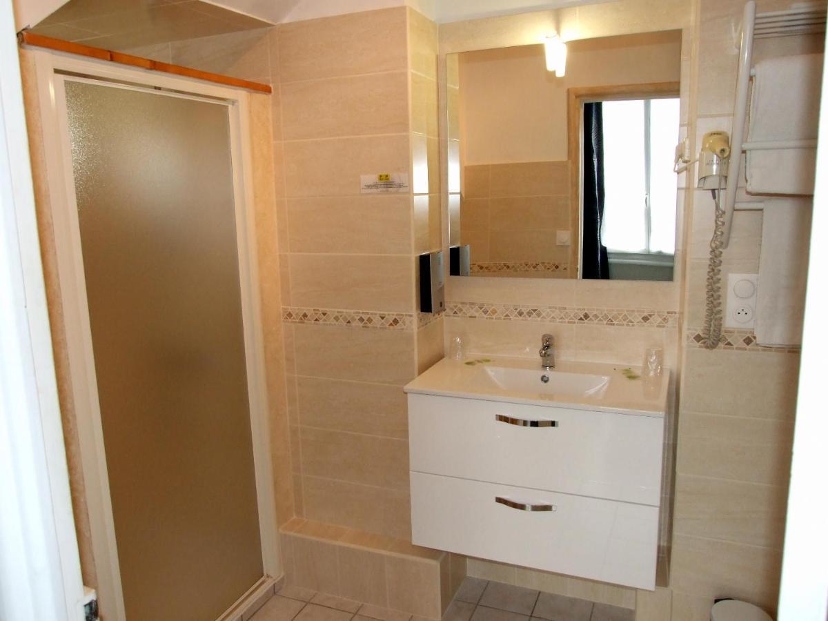 Logis Hotel L'Occitan 2 Etoiles ไกยัก ภายนอก รูปภาพ