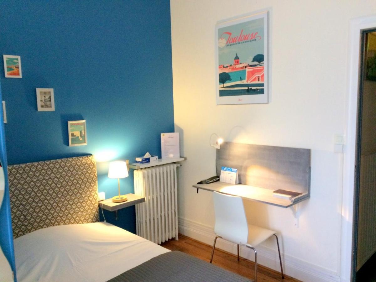 Logis Hotel L'Occitan 2 Etoiles ไกยัก ภายนอก รูปภาพ